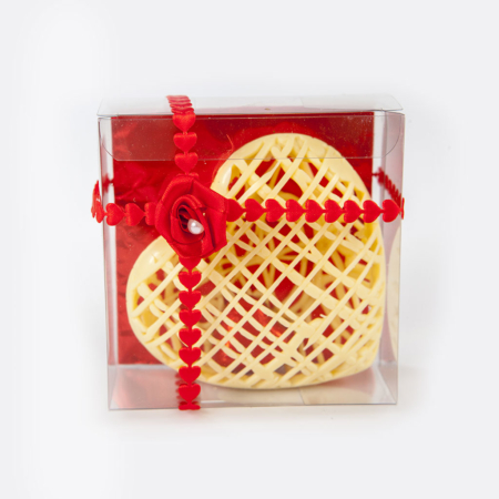 Cuore-San-Valentino-a-rete-cioccolato-bianco